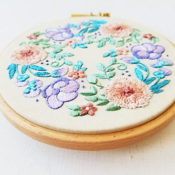 NWT Jessica Long Embroidery | “Summer's Garden Beginner Embroidery Kit” - Picture 1 of 9